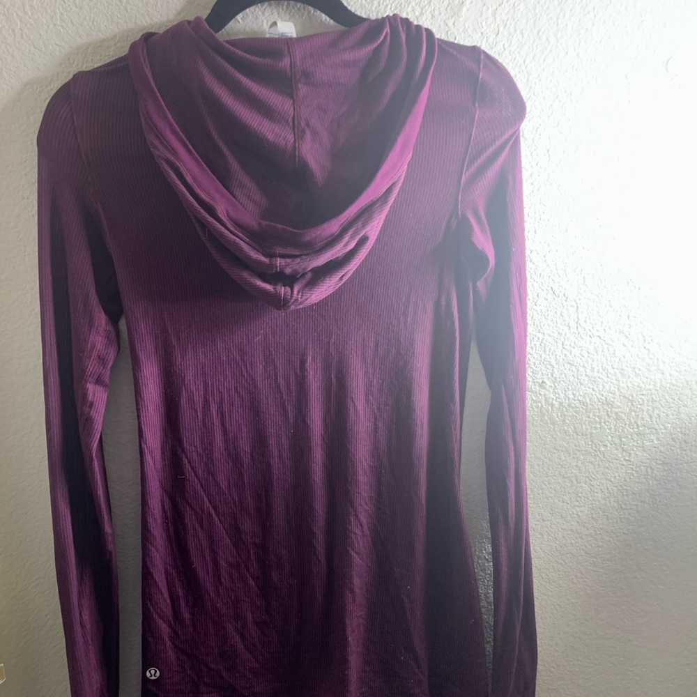 Hooded long sleeve lulu!